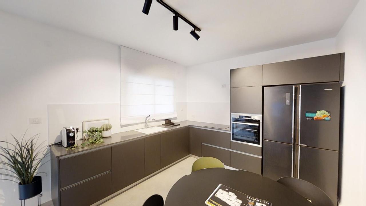 Luxury 3&4 Bedroom New Apartments - Close To The Beach & Bahai Gardens Haifa Exterior foto